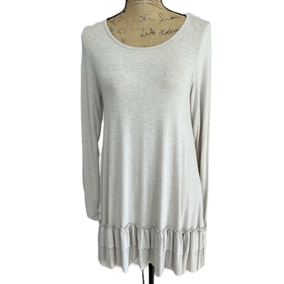 Easel Taupe Ruffled Tunic/Dress Boutique Swing Style Size Small - Picture 3 of 15